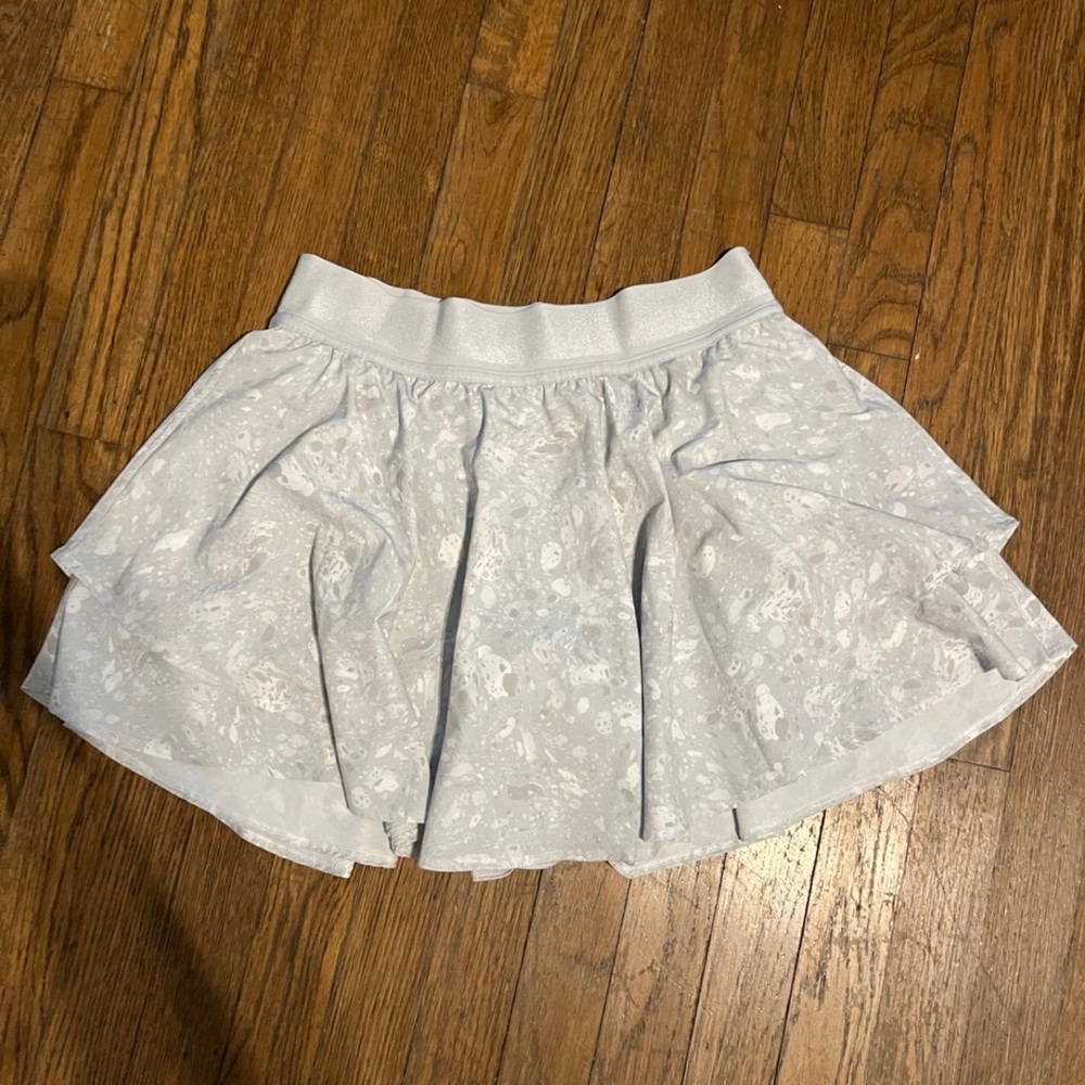 Lululemon Athletica Cream Bubble Mini Skirt